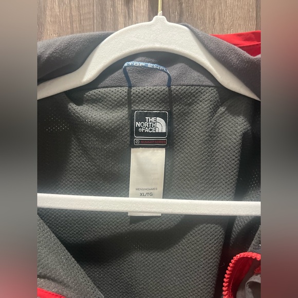 The North Face Mens Snowboarding Ski Red Black Jacket Hyvent Warm Windbreaker XL - Picture 2 of 6